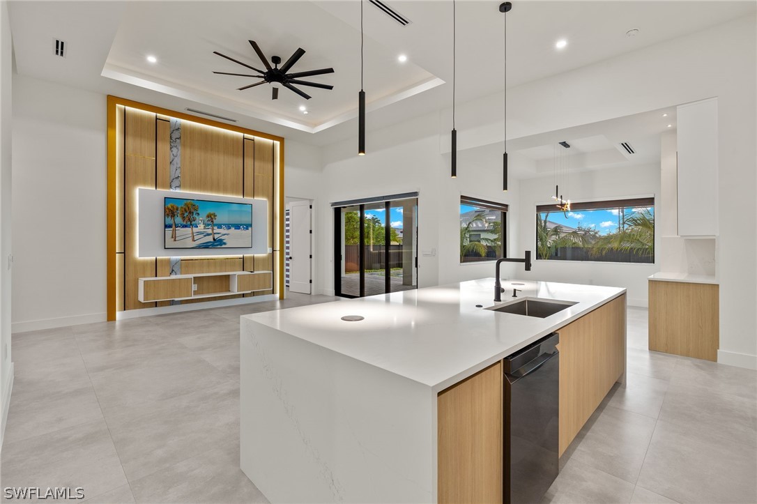 334 SW 25th PL