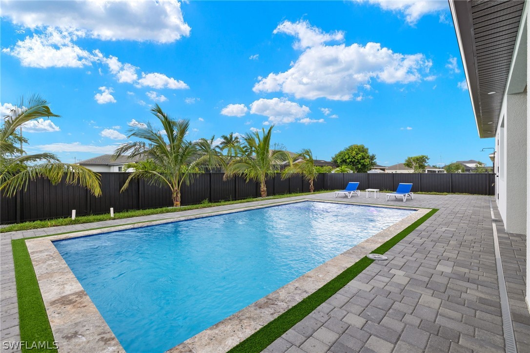 334 SW 25th PL