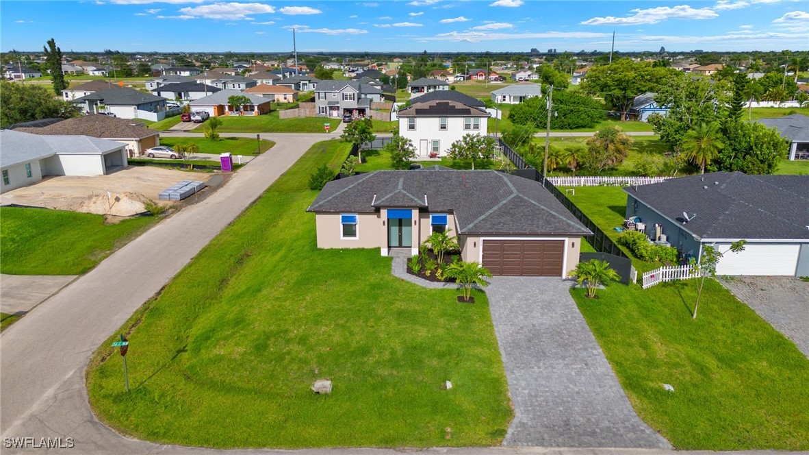 1215 NW 1st PL