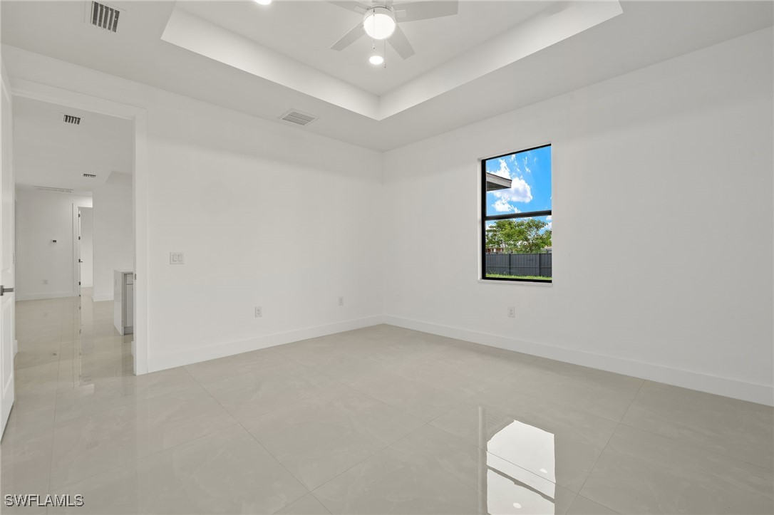 1215 NW 1st PL
