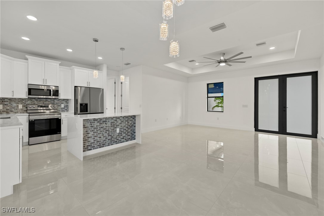 1215 NW 1st PL