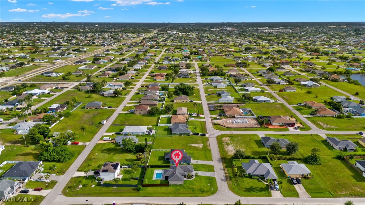 1215 NW 1st PL