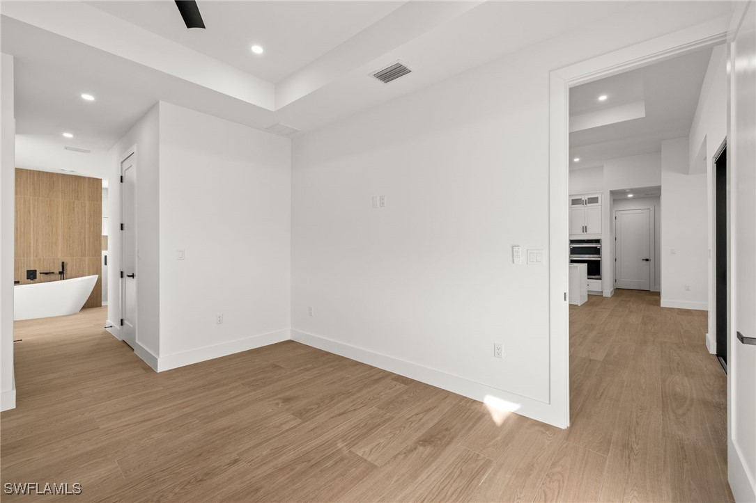 1221 SW 35th TER