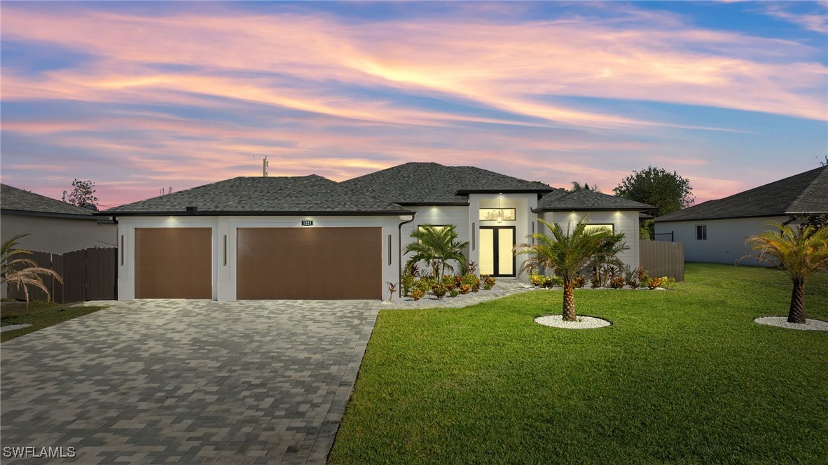 1221 SW 35th TER