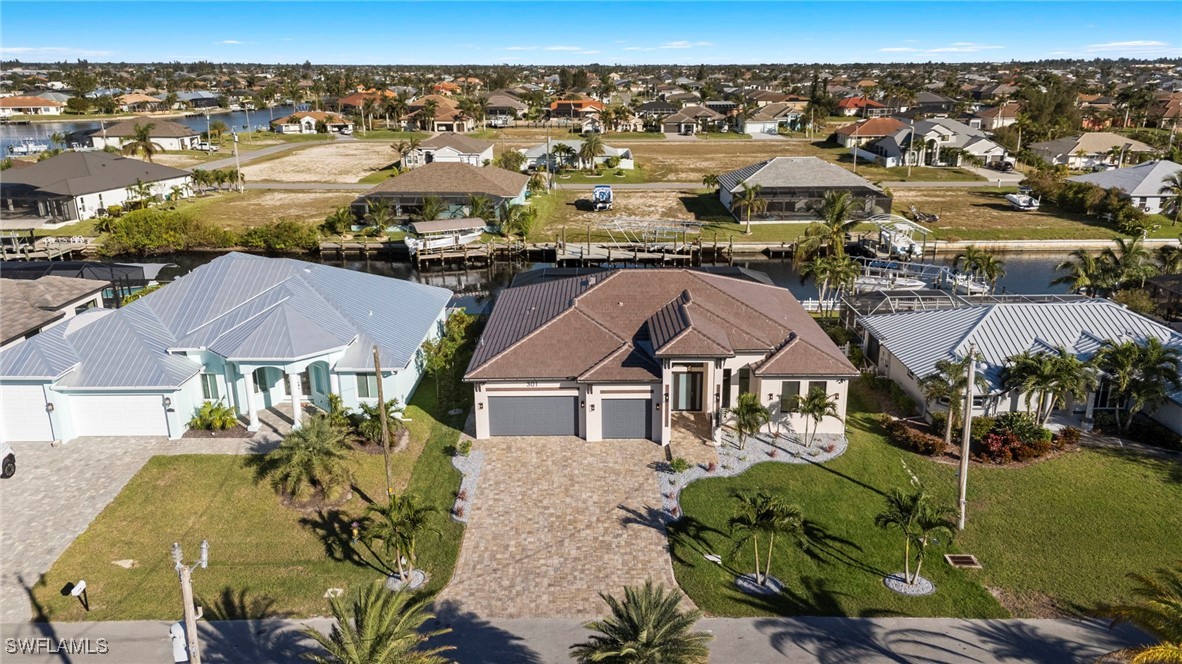 301 NW 39th AVE