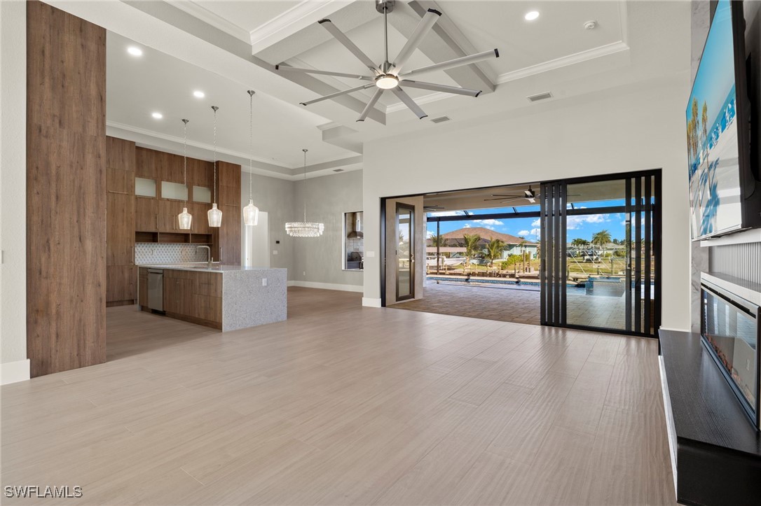 301 NW 39th AVE