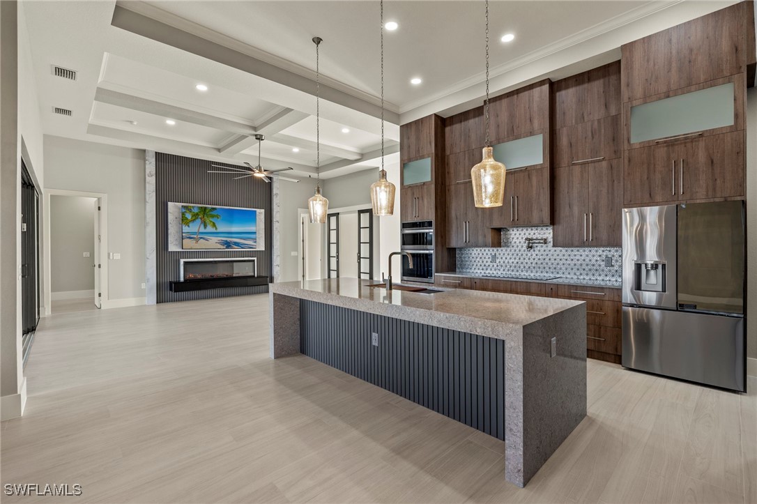 301 NW 39th AVE