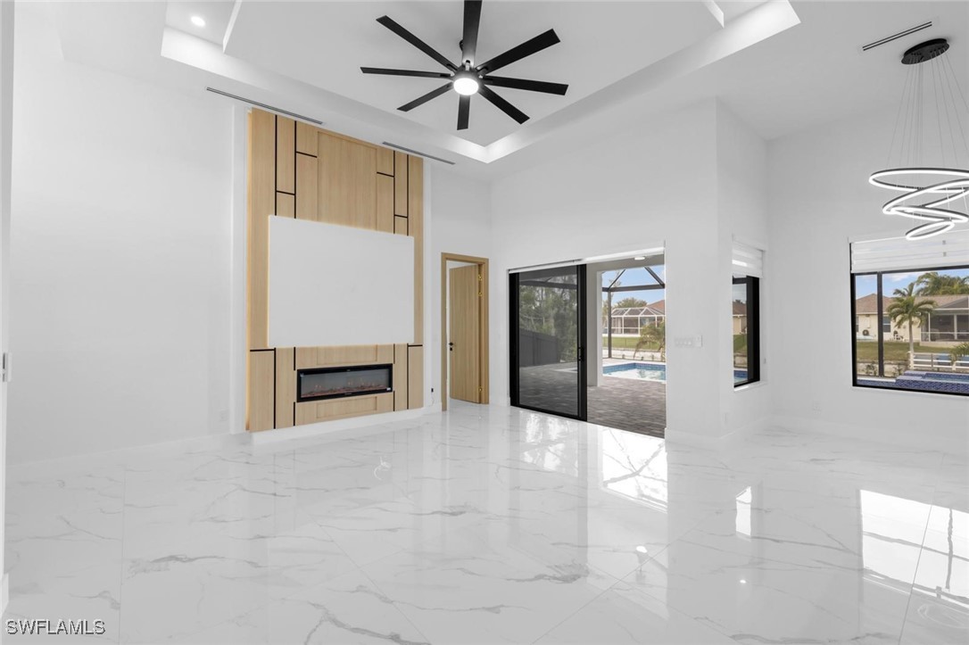 835 SW 24th ST