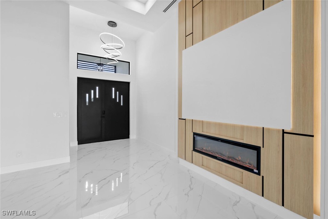 835 SW 24th ST