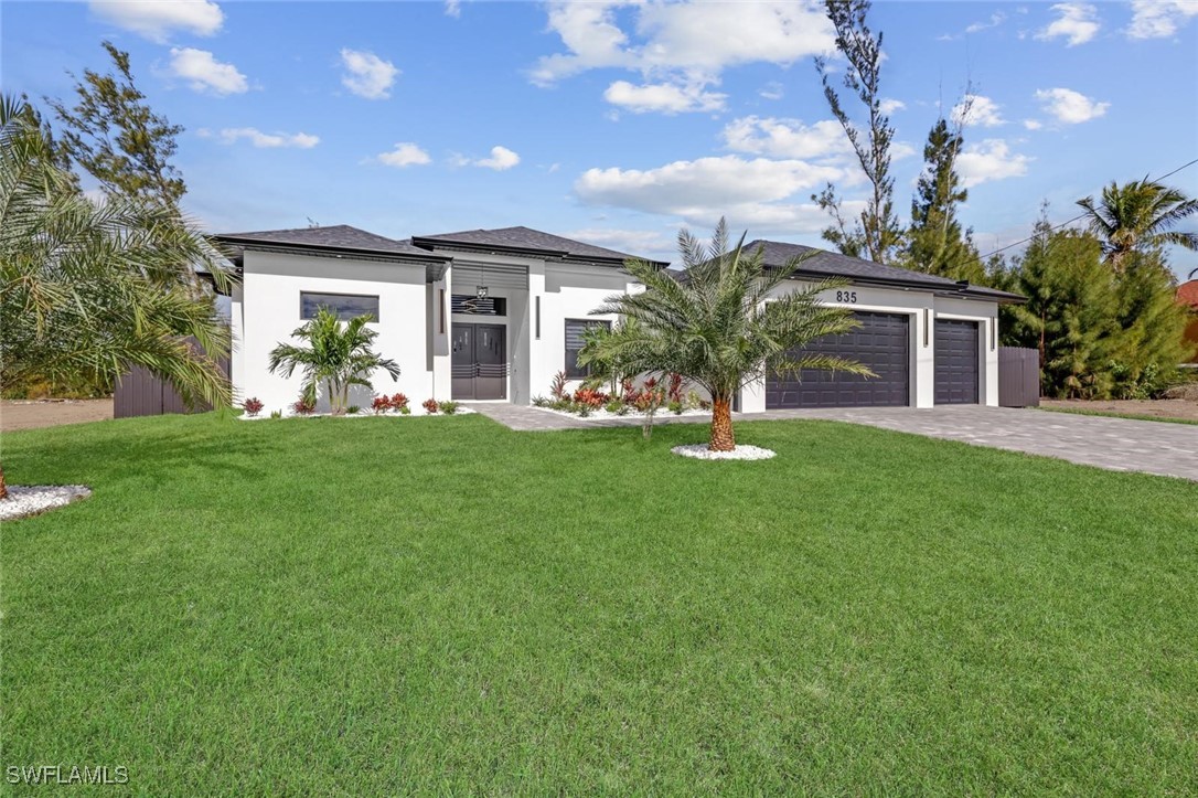 835 SW 24th ST
