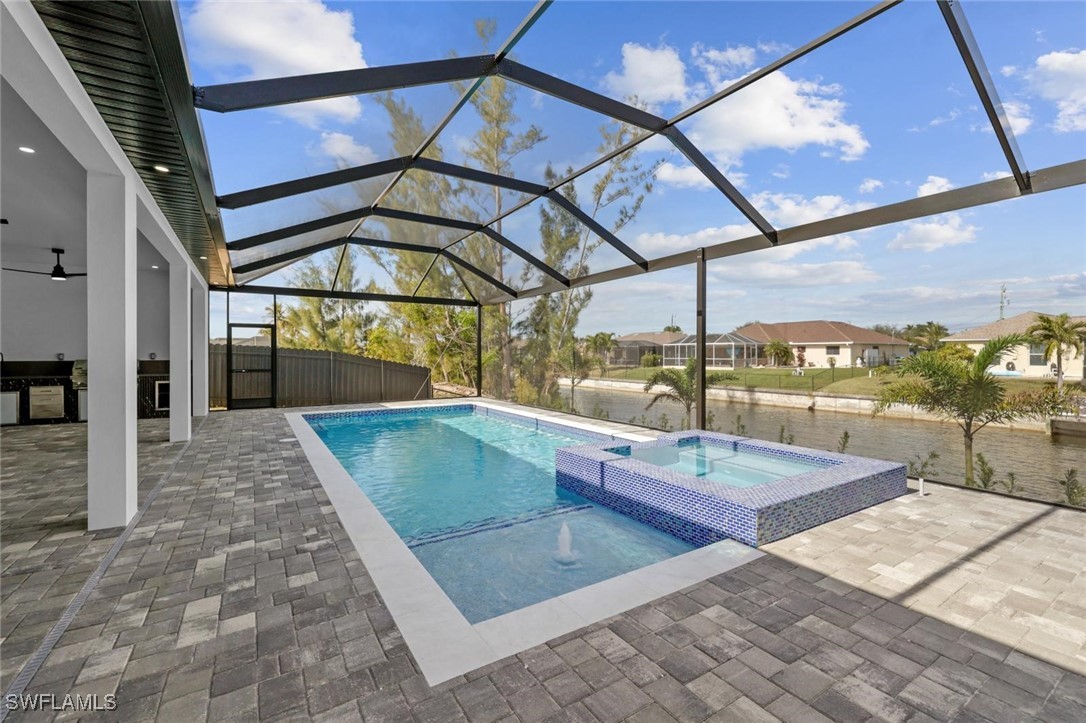 835 SW 24th ST