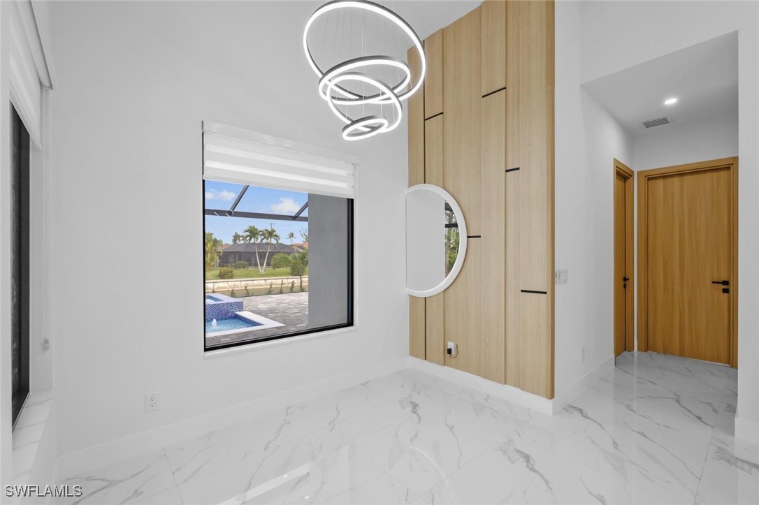 835 SW 24th ST