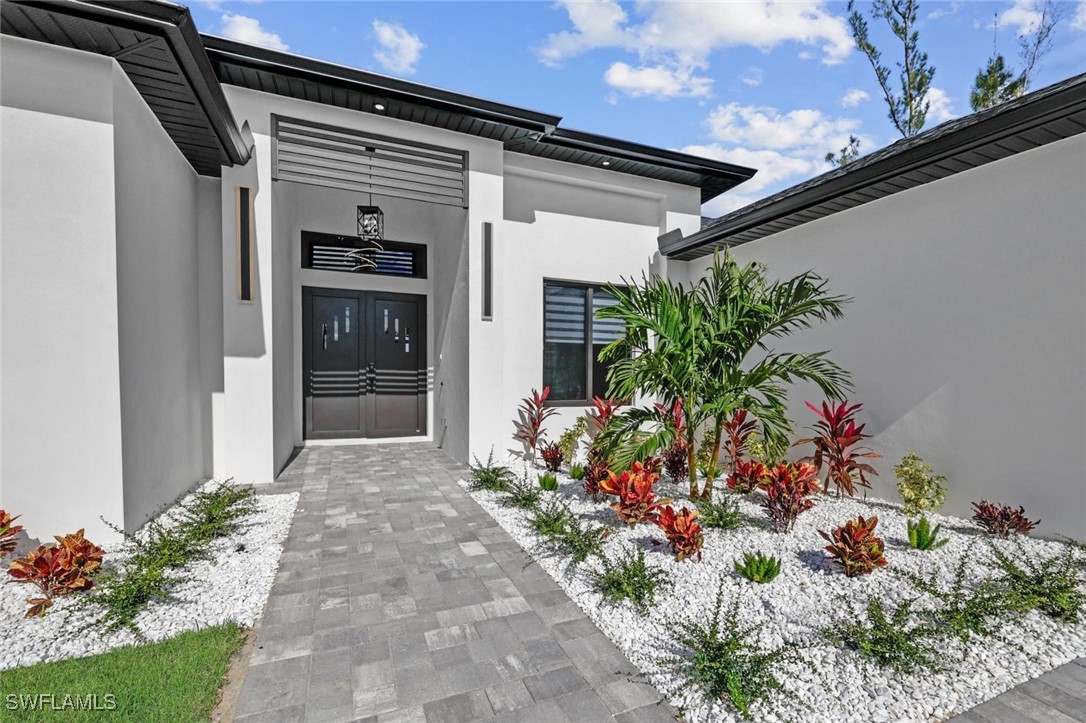 835 SW 24th ST