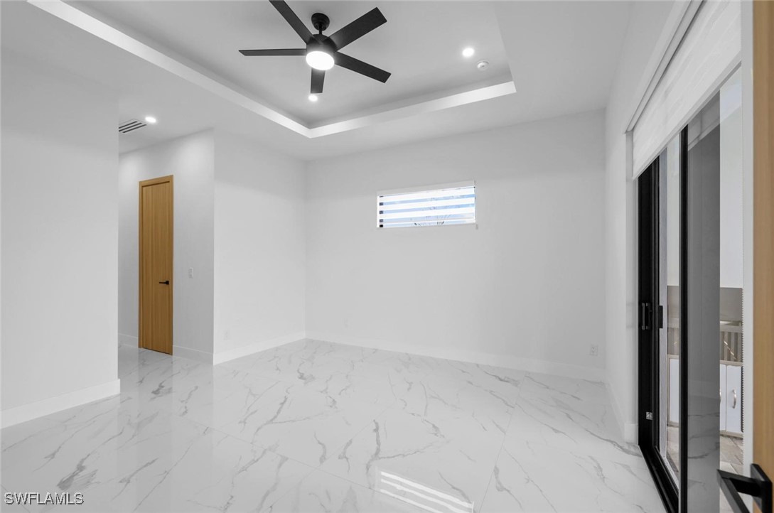 835 SW 24th ST