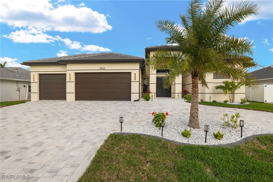 4411 Pelican BLVD