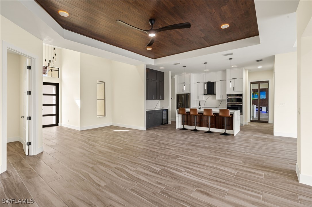 4411 Pelican BLVD
