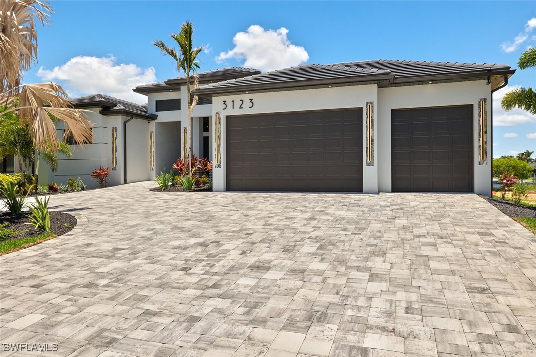 3123 SW 29th AVE