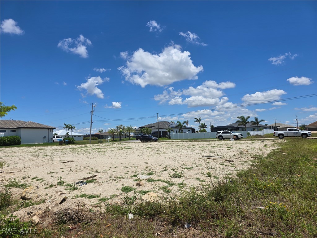 1014 NW 38th PL