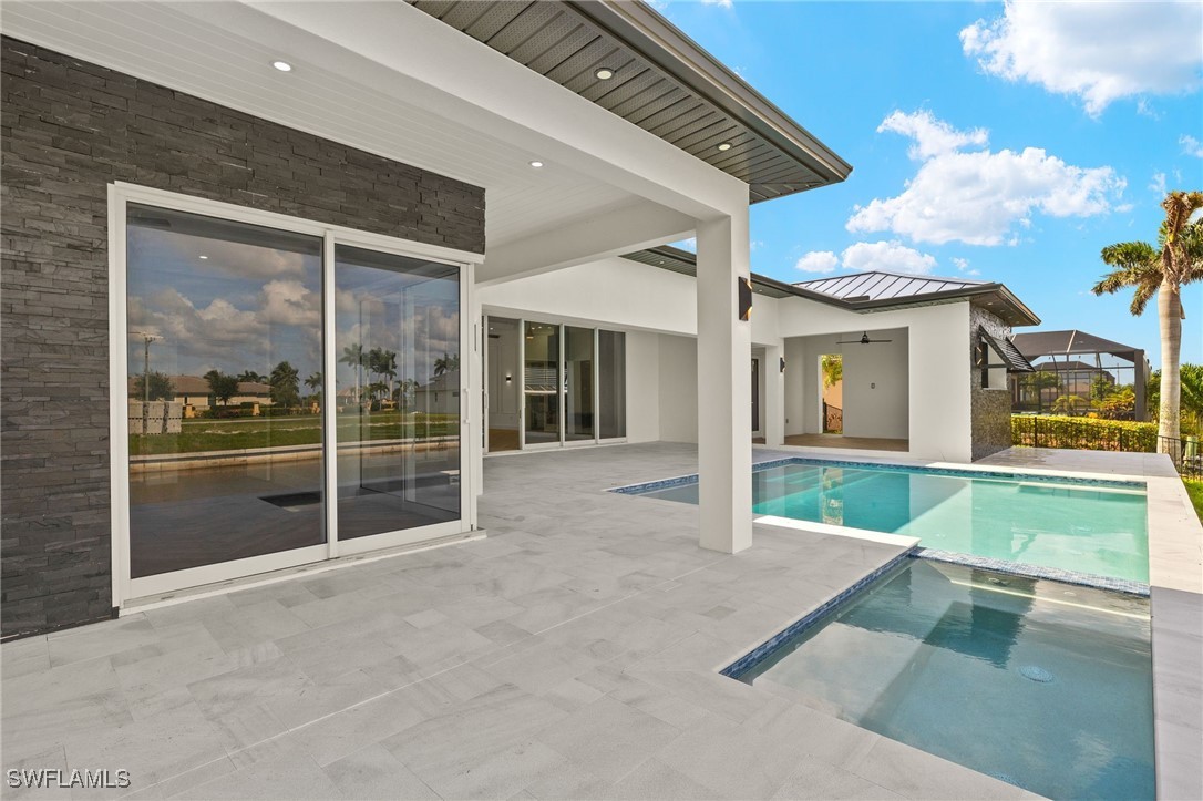 816 NW 39th AVE