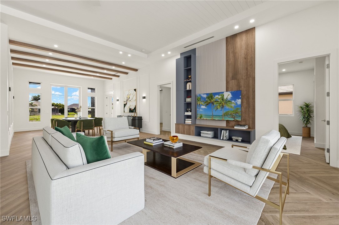816 NW 39th AVE