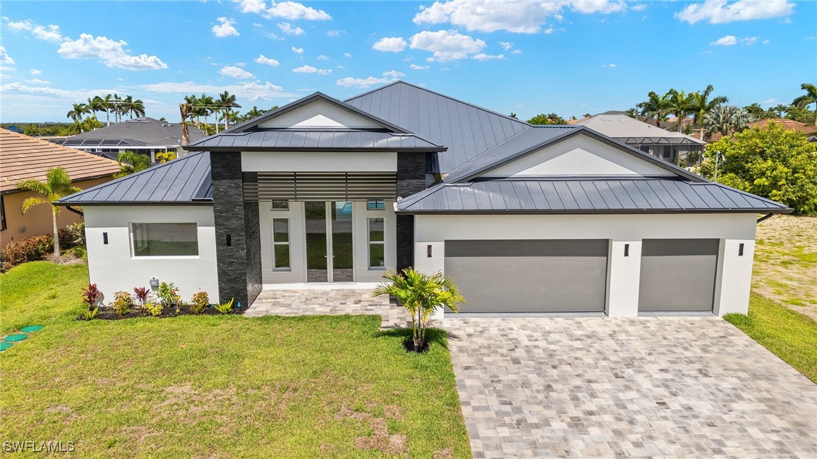 816 NW 39th AVE