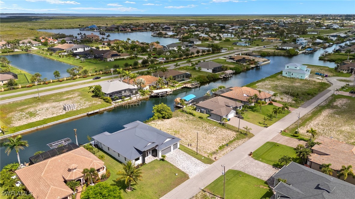 816 NW 39th AVE