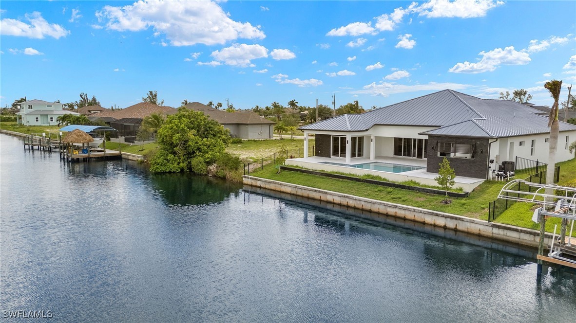 816 NW 39th AVE