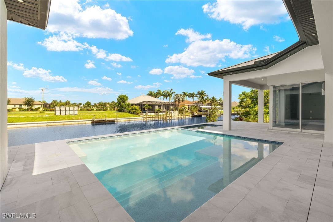 816 NW 39th AVE