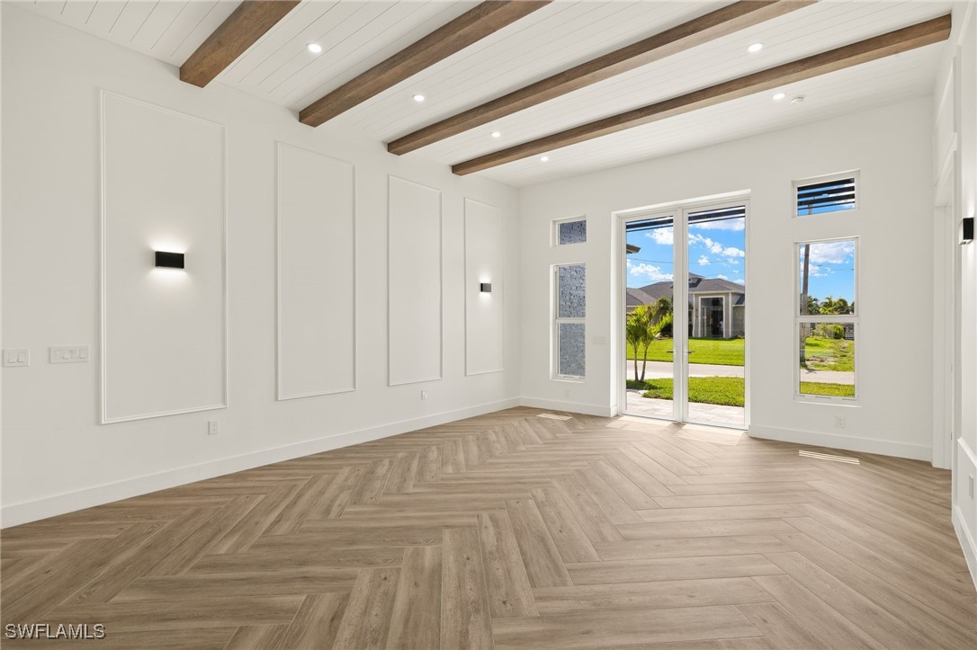 816 NW 39th AVE