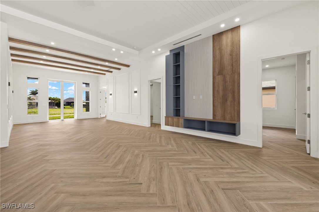 816 NW 39th AVE