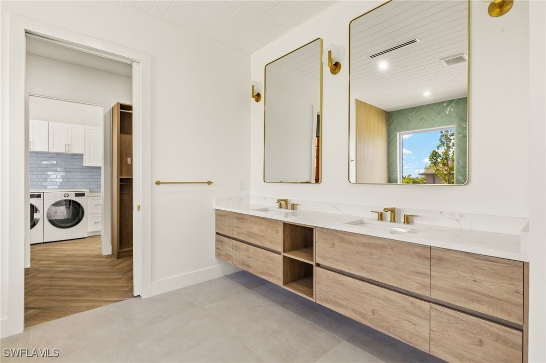 816 NW 39th AVE