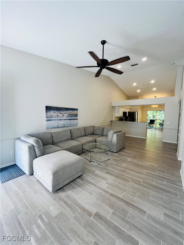 3930 Leeward Passage CT 202