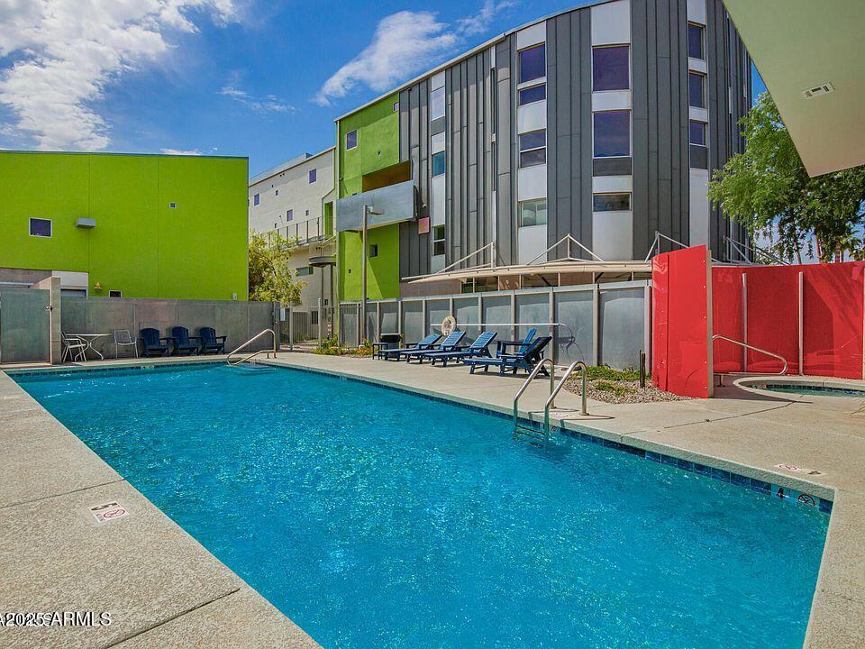 1111 W University Drive, 3016