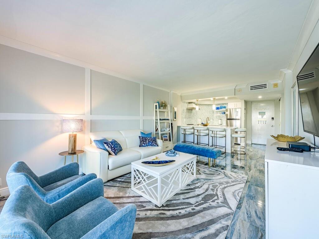1 Bluebill AVE # 703