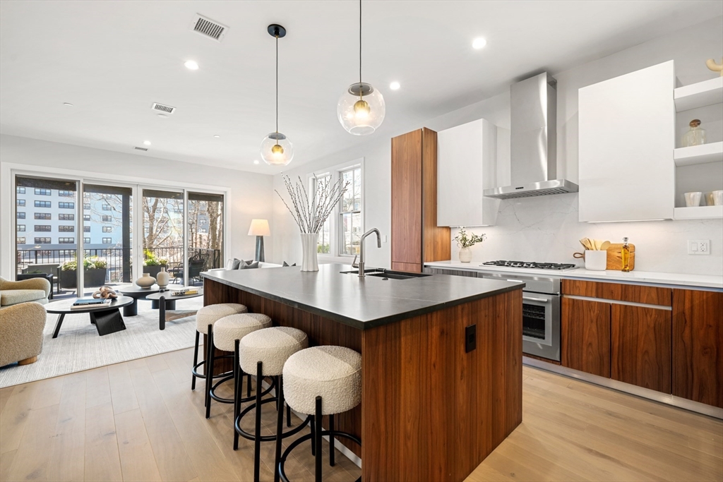 407 E 7th Street # 1