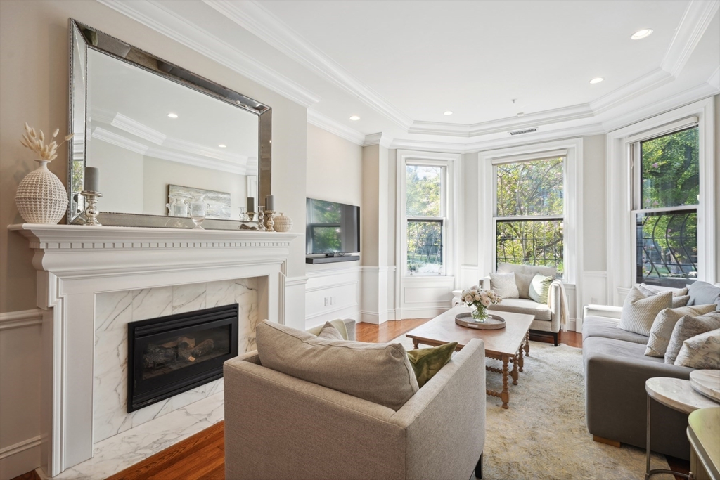 340 Commonwealth Ave # 1