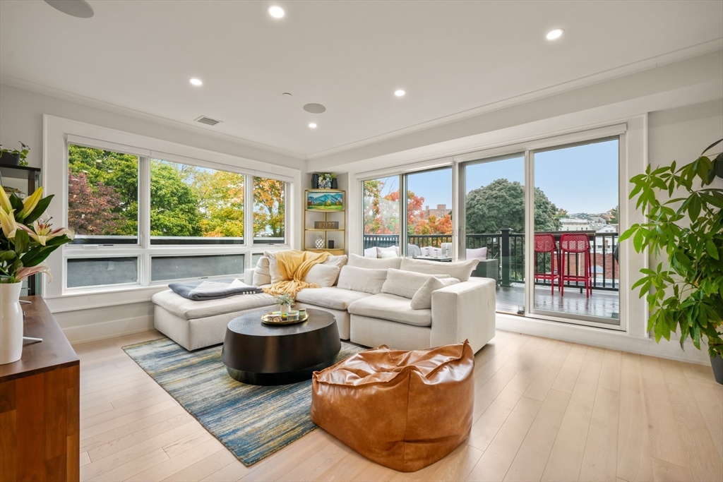 53 F Street # 5
