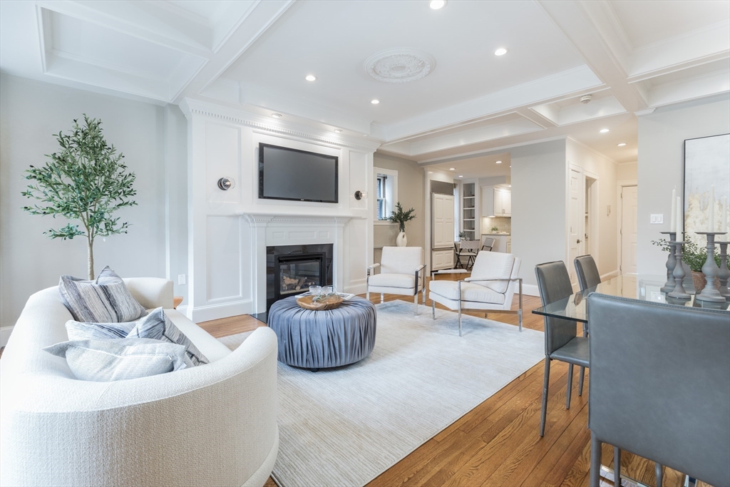 246 Beacon St # 1B