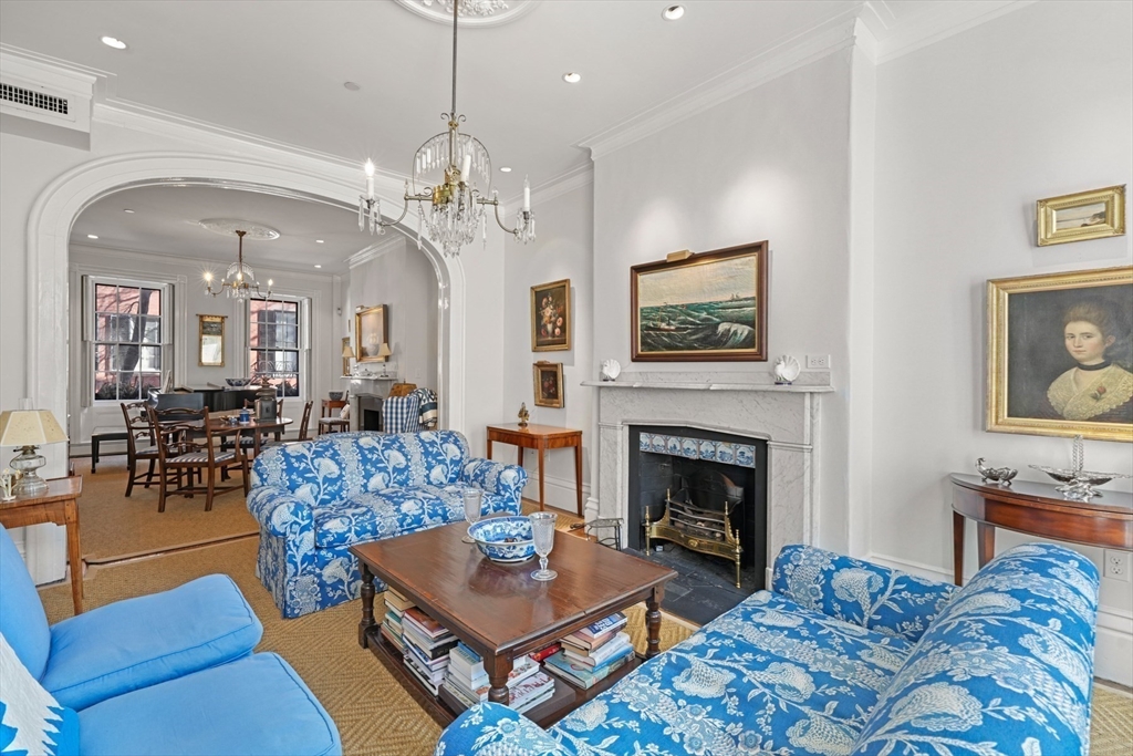 32 West Cedar Street