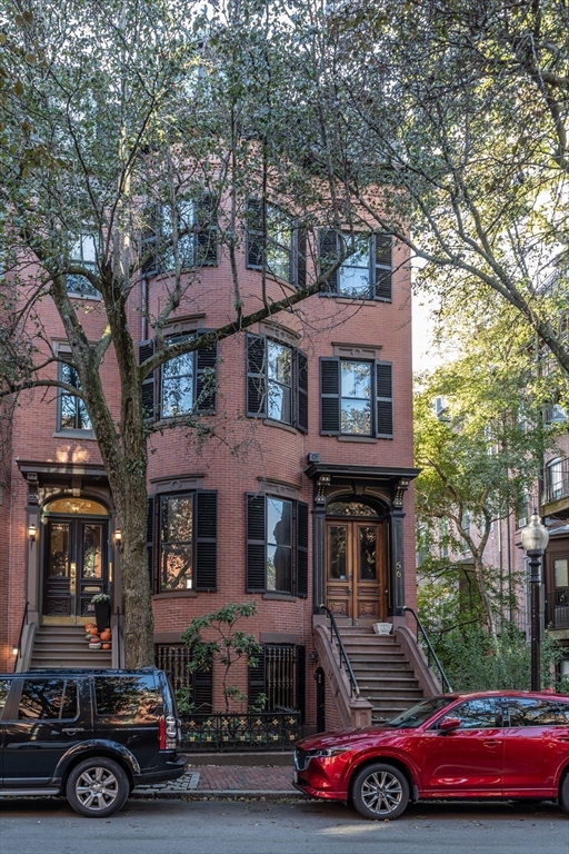 56 Rutland Square, Boston