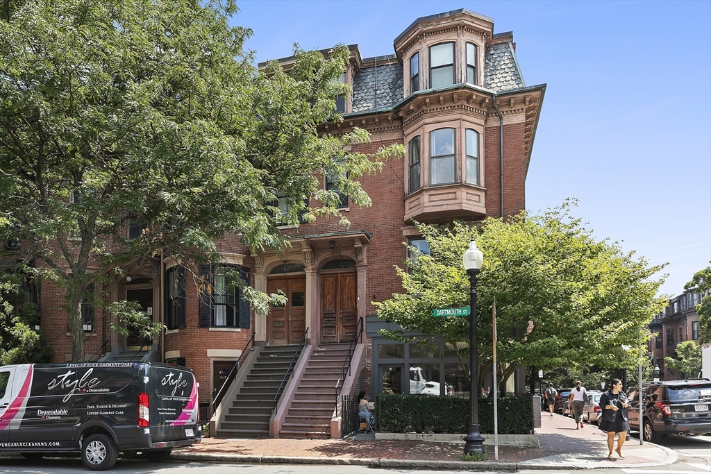 79 Dartmouth Street # 4