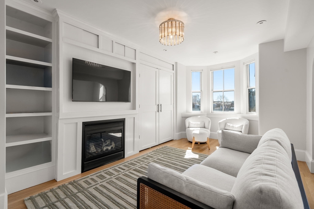 131 Pembroke Street # 5