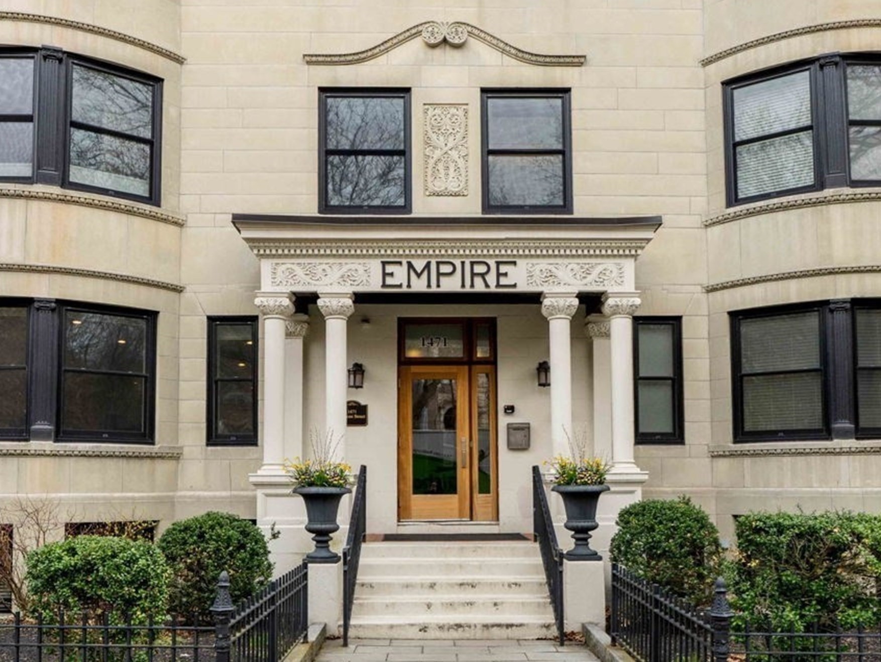 1471 Beacon St Unit: 10(PH)