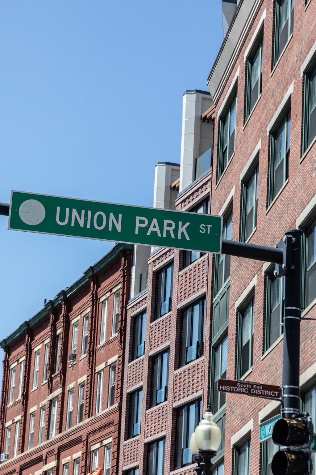 1395 Washington Street # 402