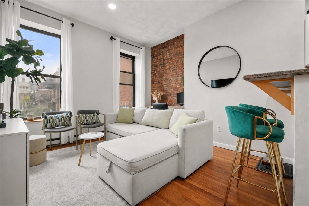 549 Columbus Avenue # 2