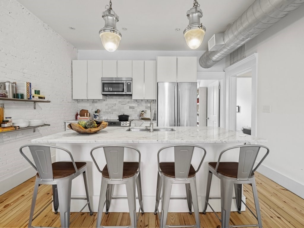 67 Rutland St # 3