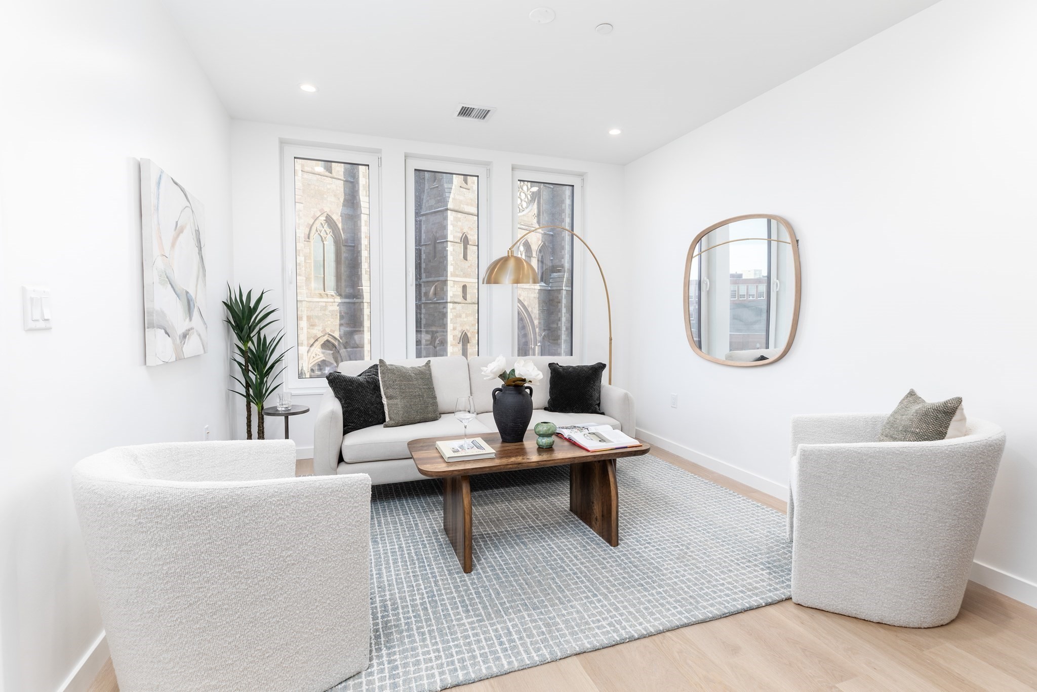 1395 Washington Street # 204