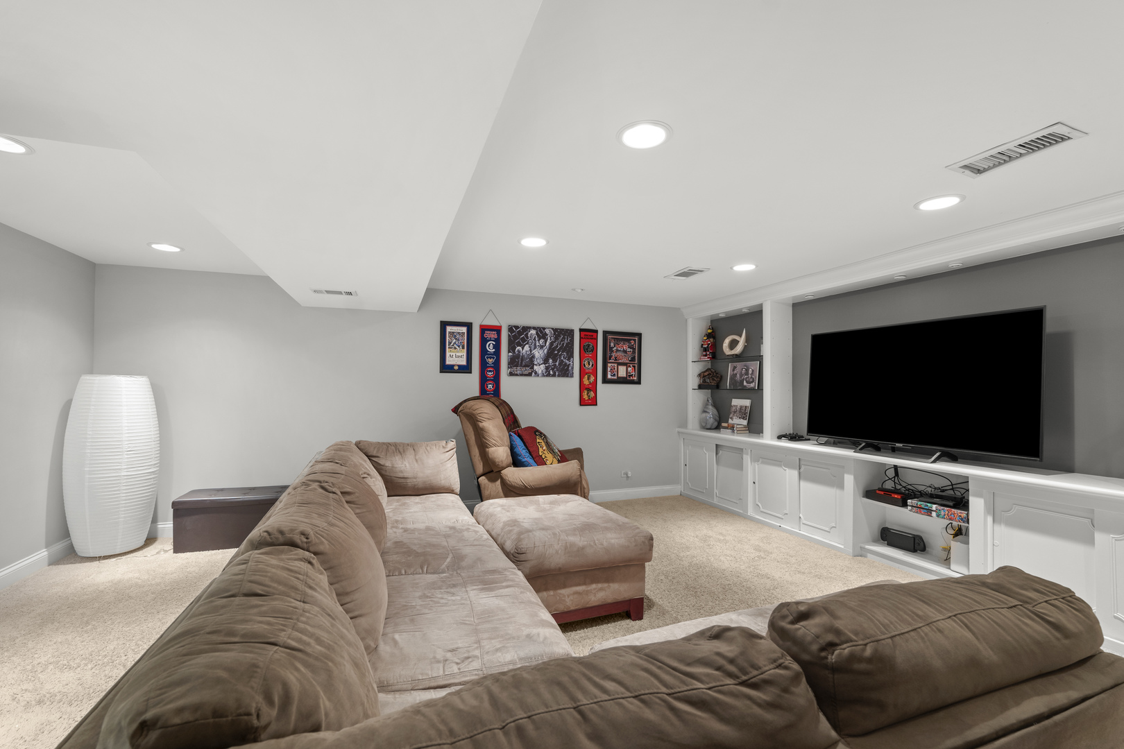 706 N Western Avenue Unit: B