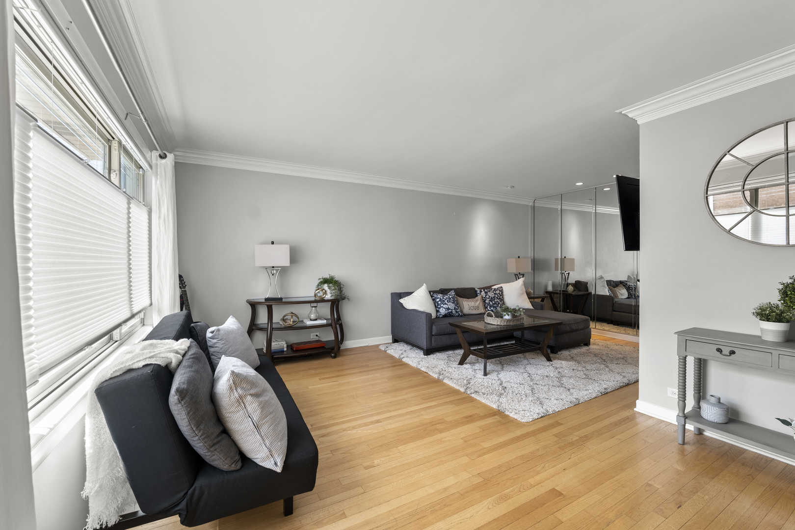 706 N Western Avenue Unit: B