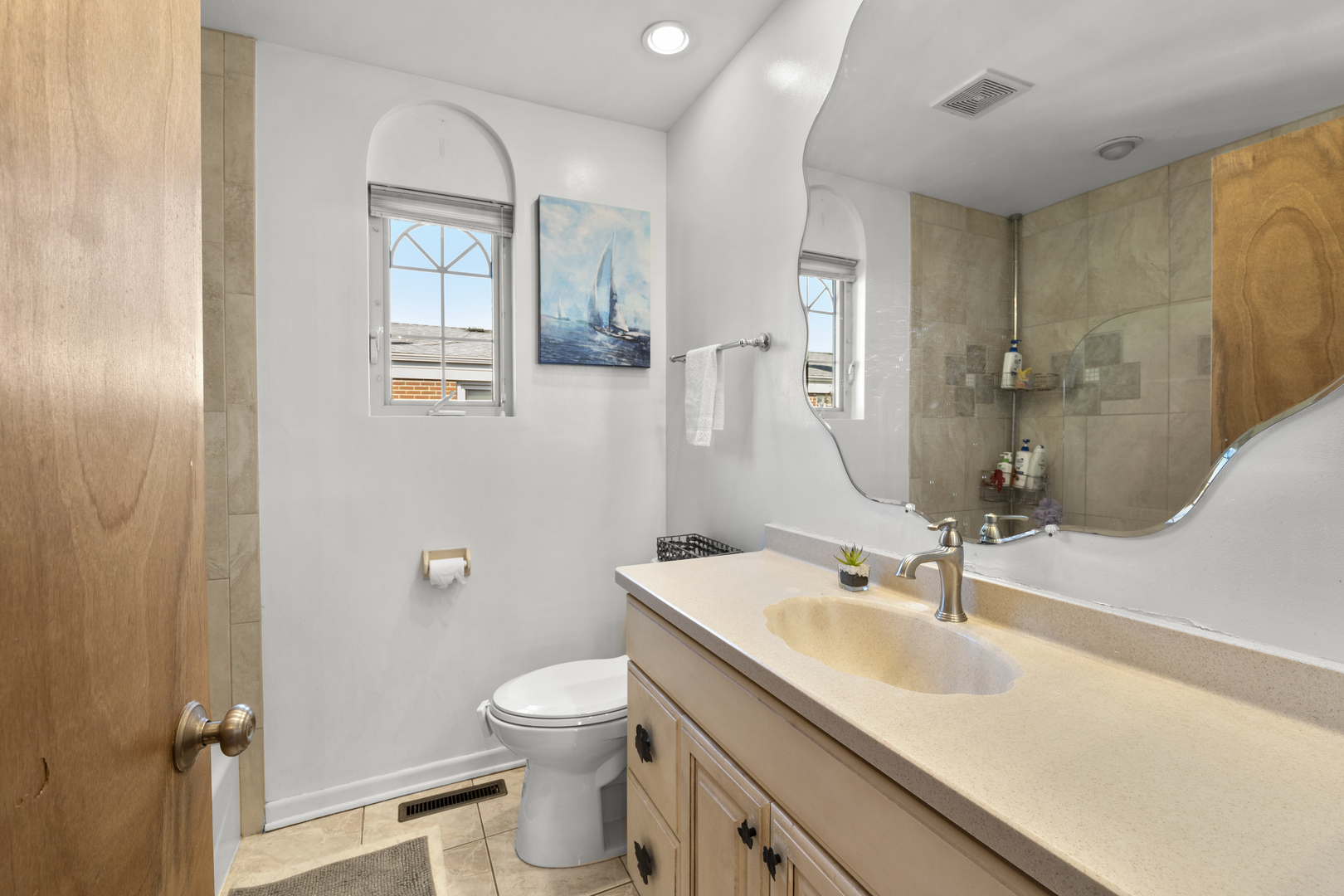 706 N Western Avenue Unit: B